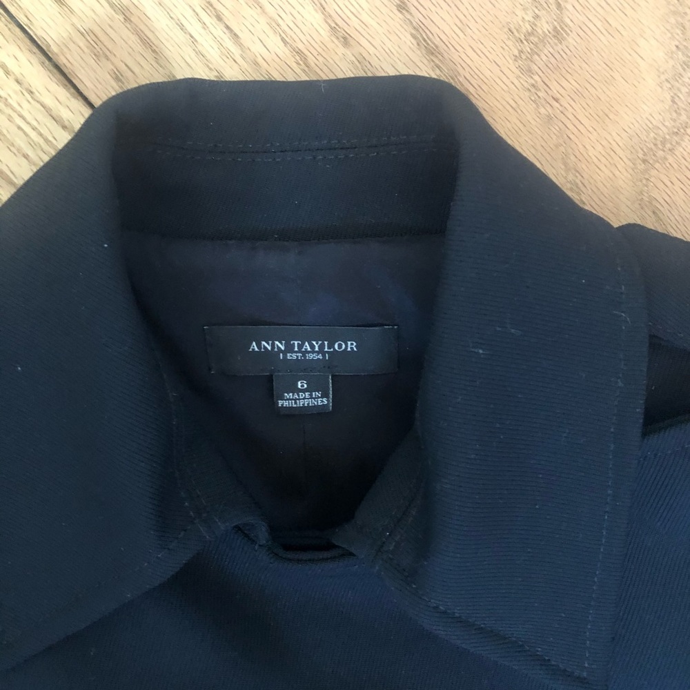 COPY - Ann Taylor black short zip coat . - Picture 5 of 8